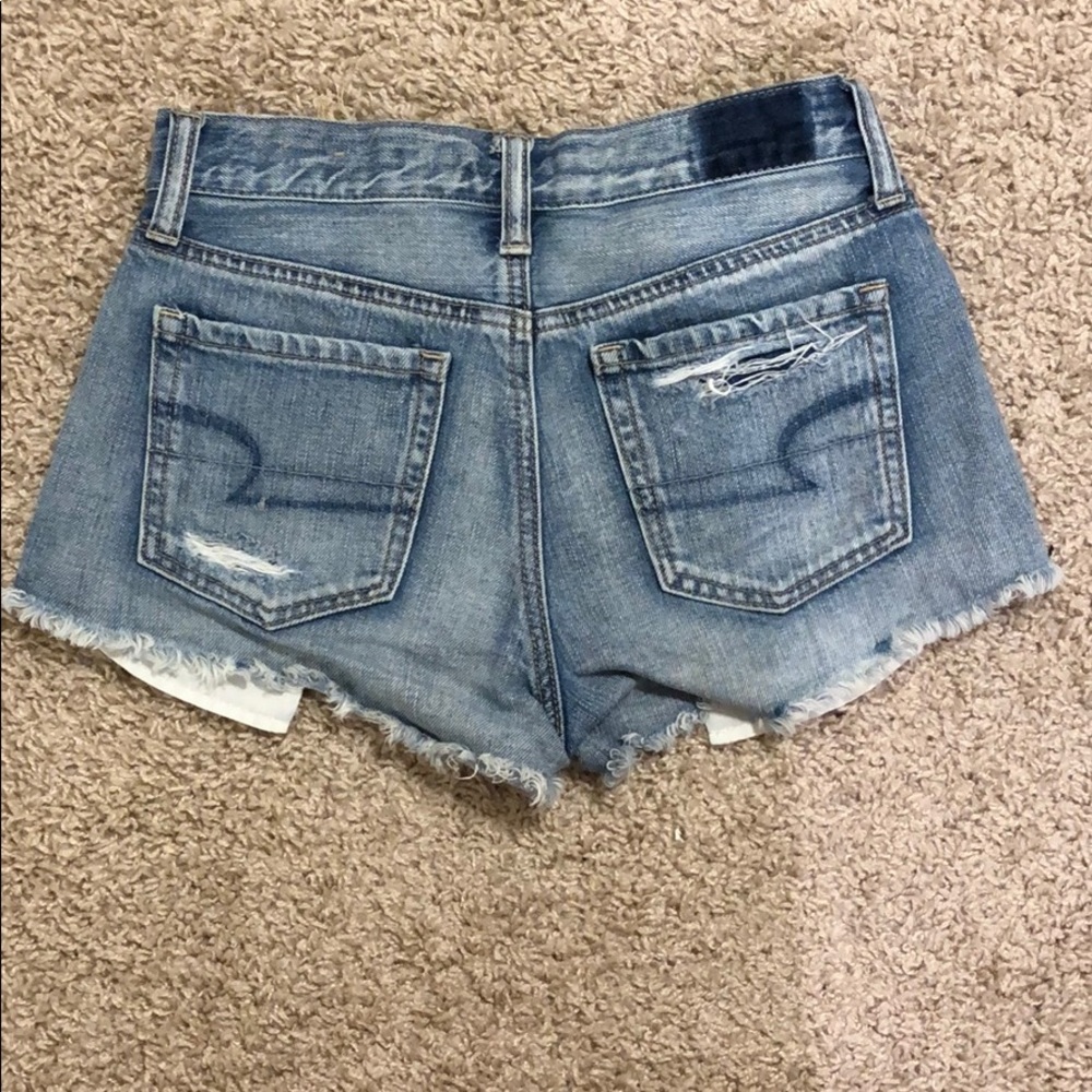 Shorts - Picture 2 of 4